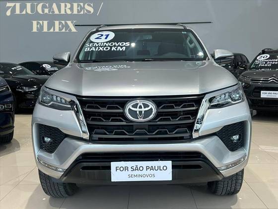 TOYOTA HILUX SW4 2.7 VVT-i FLEX SRV 7L 4X2 AUTOMÁTICO